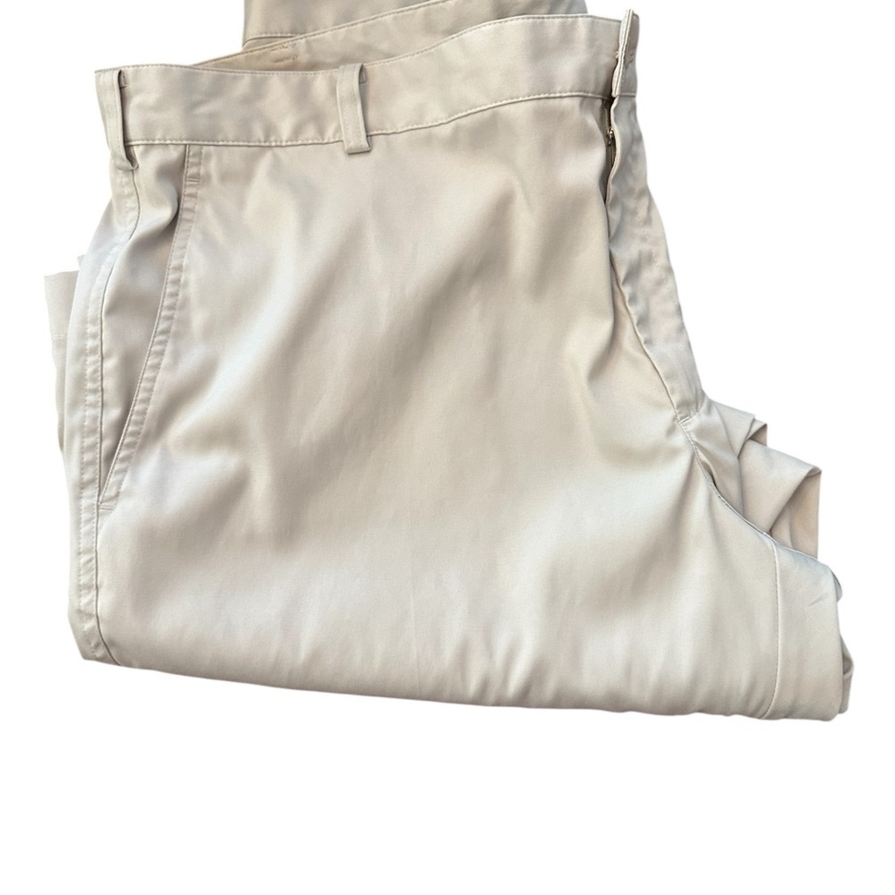 EUC Nike Cream Chinos Versatile Cotton Blend